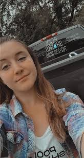 Andrew Mote's Instagram, Twitter & Facebook