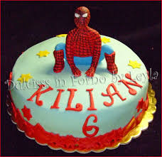 Un modo semplice e divertente per decorare le torte. Torta Spiderman 3d Decorata In Pasta Di Zucchero
