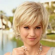 Coral Potts's Instagram, Twitter & Facebook