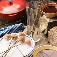 The menu i've compiled below is a balance of indulgent, fresh and flavorful seasonal recipes. Throw A Fall Harvest Party Better Homes Gardens
