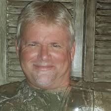 Who thinks we re-sign Tucker?