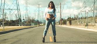 7 Crop Top Outfits With Jeans Fashion Bewakoof Blog