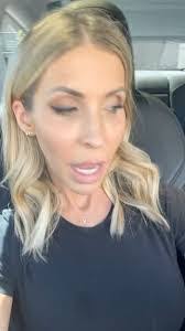 Amber Eberly's Instagram, Twitter & Facebook