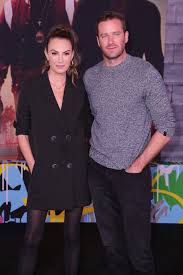 Armie hammer's estranged wife elizabeth chambers breaks silence on ongoing controversy january 29, 2021, 12:06 p.m. Armie Hammer Confirms Split From Wife After 10 Years Of Marriage
