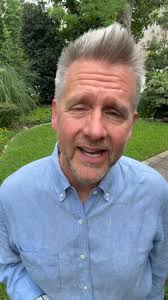 Pay attention. Be astonished. Tell about it.