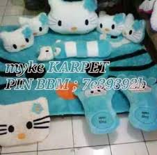 Karpet karakter motif bola barca memiliki ukuran 200 x 150 cm busa tebal 3cm density 23 anti kempes 5 tahun garansi, alas spon bintik anti slip dengan resleting, bahan bulu rasfur import panjang 15mm. Pinterest Danmark