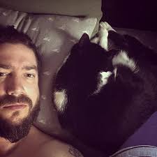 This cat. . #cat #catsofinstagram #iwokeuplikethis #saturd…