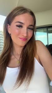 Tessa Chadwick's Instagram, Twitter & Facebook