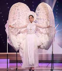 Miss israel tehila levi just turned up at the miss universe 2020 national costume competition in an outfit made from hundreds of disposable face masks. Fvfis N4mvvtm