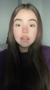 Vania Lescano Davila