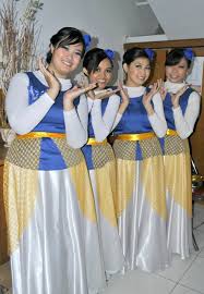 Anda ingin mencari baju tamborin dan bisa dipesan menurut motif dan keinginan pembeli dengan kualitas yang bagus.disinilah tempatnya. Foto Desain Baju Tamborin Kerabatdesain