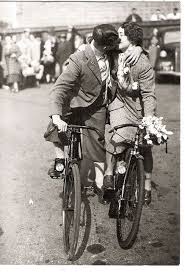 Scan0002 Vintage Kiss Bicycle Vintage Couples