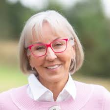 nomination Félicitations à Nancy Desautels, actuellement adjointe à la  présidente-directrice générale adjointe (PDGA), pour son mandat temporaire  de directrice adjointe