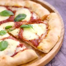 Pate A Pizza Epaisse Et Moelleuse Recette De Pate A Pizza Epaisse Et Moelleuse Marmiton