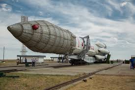 Nasa remove before flight rocket pin puller piece is 21 x 2 1/4 x 4 all items are from the estate of charles bell space auction in may of 2000 all item for this auction located in in hollywood florida warehouse for shipping call today for quote they have item numbers and pak mail is available for all your custom packaging and shipping needs. Proton Rocket Rolled Out For Launch With Two Russian Communications Satellites Spaceflight Now