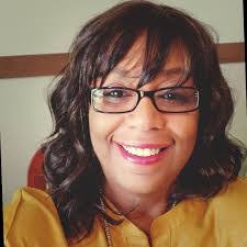 Kendra Mintz's Instagram, Twitter & Facebook