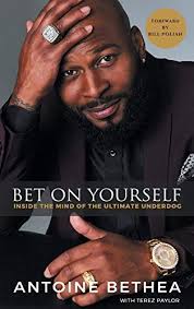 Your Next Five Moves: Master the Art of Business Strategy 9781982154806