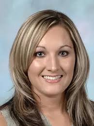 Amber Robertson's Instagram, Twitter & Facebook