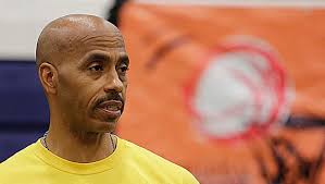Darrell Griffith coaches kids at Healthy Hoops