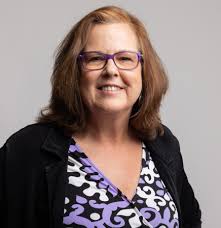 Tracey Mackey's Instagram, Twitter & Facebook