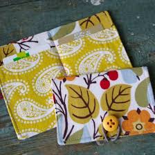 The coins do rattle when in the holder, fortunately it doesn't bother me too much but i can see it being annoying to others. 15 Diy Business Card Holders Free Patterns Diy Wallet Diy Business Cards Sewing Projects