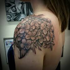 Black And Grey Hydrangea Flower Shoulder Tattoo Shoulder Tattoo Tattoos Hydrangea Tattoo