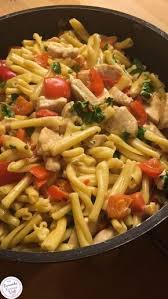 Paprika Hahnchen Geschnetzeltes Mit Casarecce Geschnetzeltes Rezept Paprika Hahnchen Geschnetzeltes