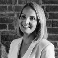 Laura Tatman's Instagram, Twitter & Facebook