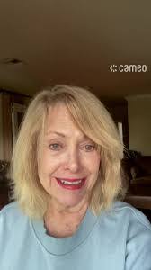 Catherine Hoskinson's Instagram, Twitter & Facebook