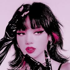 Lisa Mullet's Instagram, Twitter & Facebook