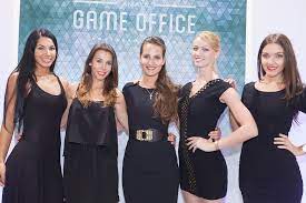 A woman who manages an inn or hotel. Hostess Exhibition Hostesses And Event Hostesses