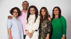Divas of Karachi | ITVS