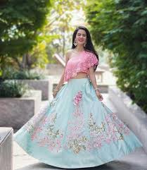 45 Latest Mehndi Outfit Ideas For Brides What To Wear For Mehendi Ceremony Bling Sparkle Lehenga Designs Designer Dresses Indian Indian Gowns Dresses