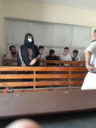 وقالت المتهمة عبير بيبرس، فى التحقيقات، إنه وقع بينها وبين زوجها مشادة كلامية يشار إلى أن عبير بيبرس فنانة شابة اختفت عن الساحة الفنية منذ حوالى 3 سنوات وقدمت عددا. Ø§Ù„Ù…Ù…Ø«Ù„Ø© Ø¹Ø¨ÙŠØ± Ø¨ÙŠØ¨Ø±Ø³ Ø§Ù„Ù…ØªÙ‡Ù…Ø© Ø¨Ù‚ØªÙ„ Ø²ÙˆØ¬Ù‡Ø§ ØªØ¸Ù‡Ø± Ø¨Ø§Ù„ÙƒÙ…Ø§Ù…Ø© Ø¨Ø¬Ù„Ø³Ø© ØªØ¬Ø¯ÙŠØ¯ Ø­Ø¨Ø³Ù‡Ø§ Ø§Ù„ÙŠÙˆÙ… Ø§Ù„Ø³Ø§Ø¨Ø¹