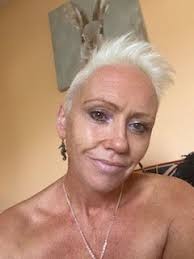 Woman says she can't get a date because she's