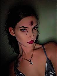 Not attending funerals after no christmas gifts