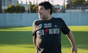 Deportivo riestra reserves corner stats, schedule. Diego Maradona Volvio A Entrenar Con El Plantel De Deportivo Riestra
