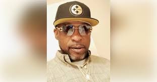 Shawn Bertram's Instagram, Twitter & Facebook