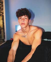 Tayler Holder In 2020 Taylor Holder Cute Teenage Boys Future Boyfriend