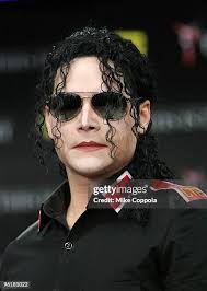 Michael Jackson impersonator Peter Carter attends the Michael... News Photo 