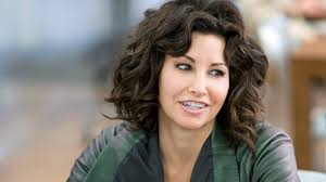 Watch How To Make It In America Season 2 Episode 1 Online