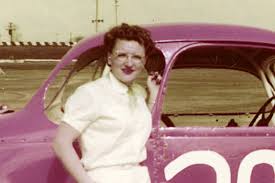 Vicki Wood Fastest Woman In Racing Who Set Daytona Beach Record Dies At 101 In 2020 Daytona Beach Sport Hall Racing