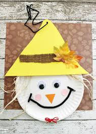 Whether you choose corelle, lenox, or denby plates, these dinner plate sets are sure to please your turkey day guests. Scarecrow Paper Plate Craft For Thanksgiving