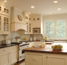 Off whites also pair nicely with large cooking spaces and high ceilings. 36 Off White Kitchen Cabinets Ideas White Kitchen Kitchen Design Off White Kitchens
