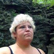 Deanna Hix's Instagram, Twitter & Facebook