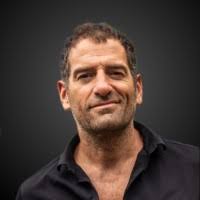 1400+ "Vincent" profiles