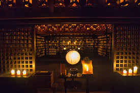 🇯🇵京都 鞍馬寺・宝殿👺 鞍馬寺には何回も行っているのに 初めて本殿の地下「宝殿」に行きました🍀  これはなんで今まで行かなかったんだろうって思う位の 宇宙的な空間と、 なんとも言えない神秘的で  かつ静寂なものすごい神聖な空間を味わうことができました🕯️ 主に ...