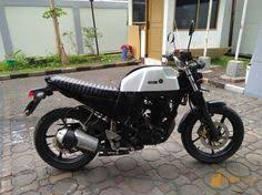 Tampilannnya yang tangguh dengan desain yang macho membuat byson terlihat sangat keren. 17 Ide Yamaha Byson Cafe Racer Motor Modifikasi Motor Mobil