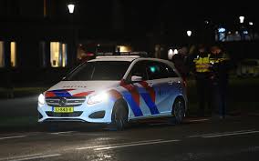 De brandweer moest in de nacht van zaterdag op zondag tot 4 keer toe uitrukken voor. 7txxfu7rg V2dm