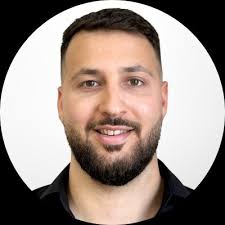 Micromanagement is killing your team's potential.